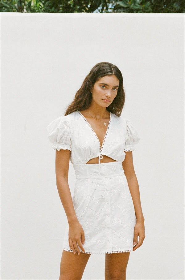 Vintage-Inspired Off-White Broderie Lynx Dress with Crochet Trim