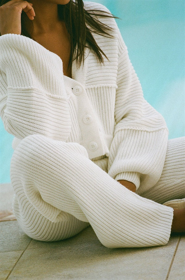 Super Cosy Off - White High - Waisted Taite Knit Pants