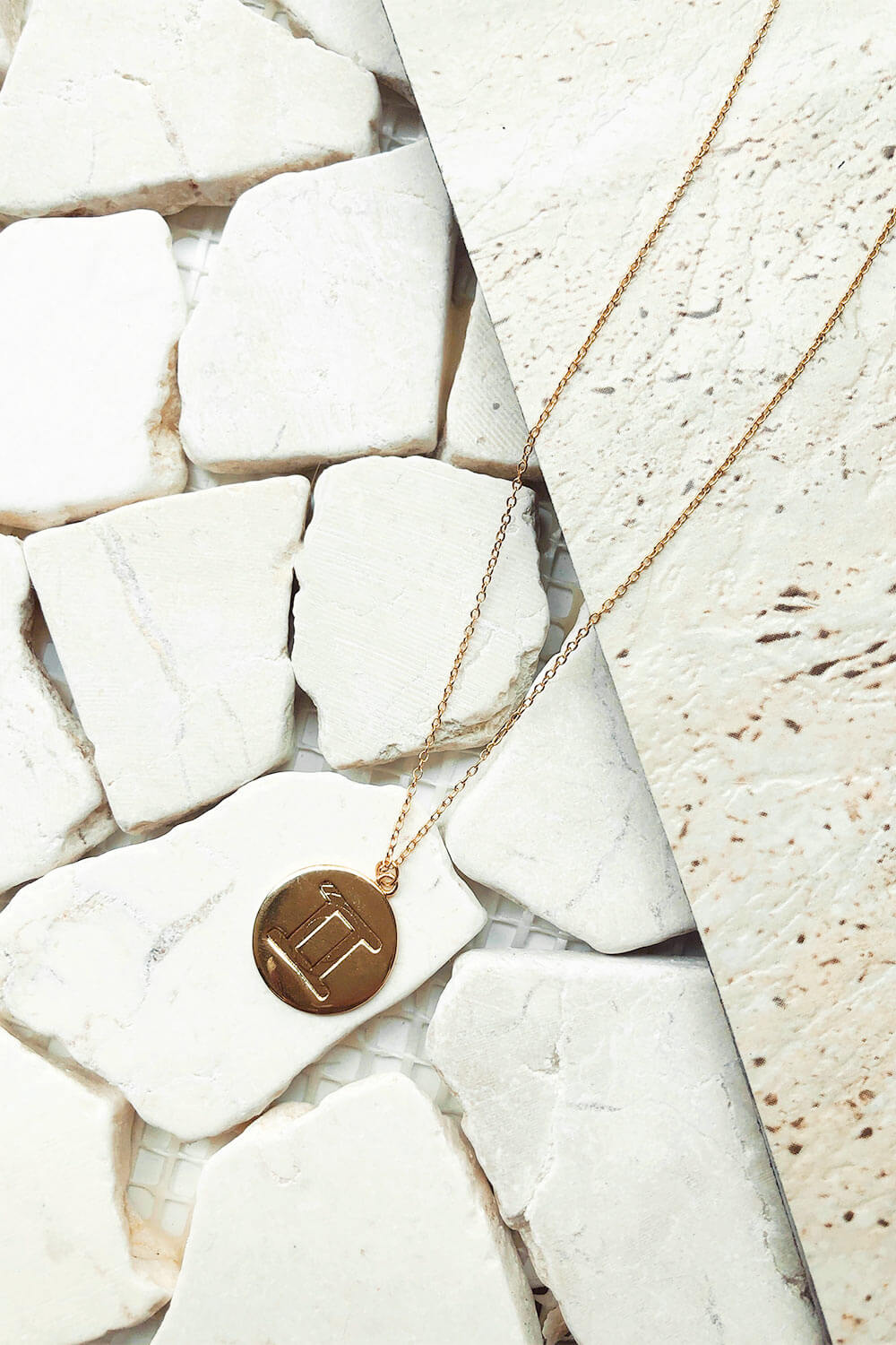 Personalised Gold-Toned Zodiac Sign Round Pendant Necklace - A Fashionable Accessory