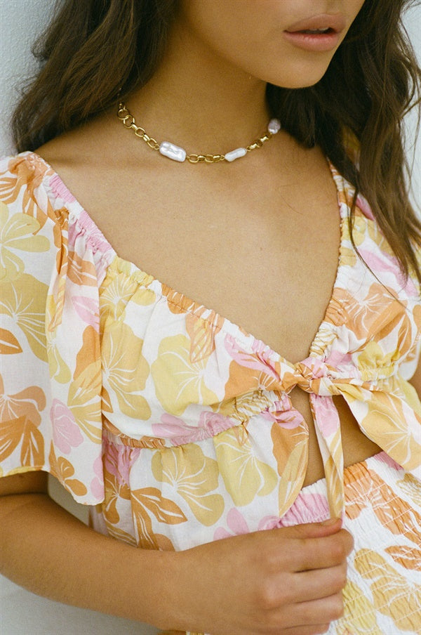 Trendy Faux Pearl Decorated Gold Link Chain Necklace