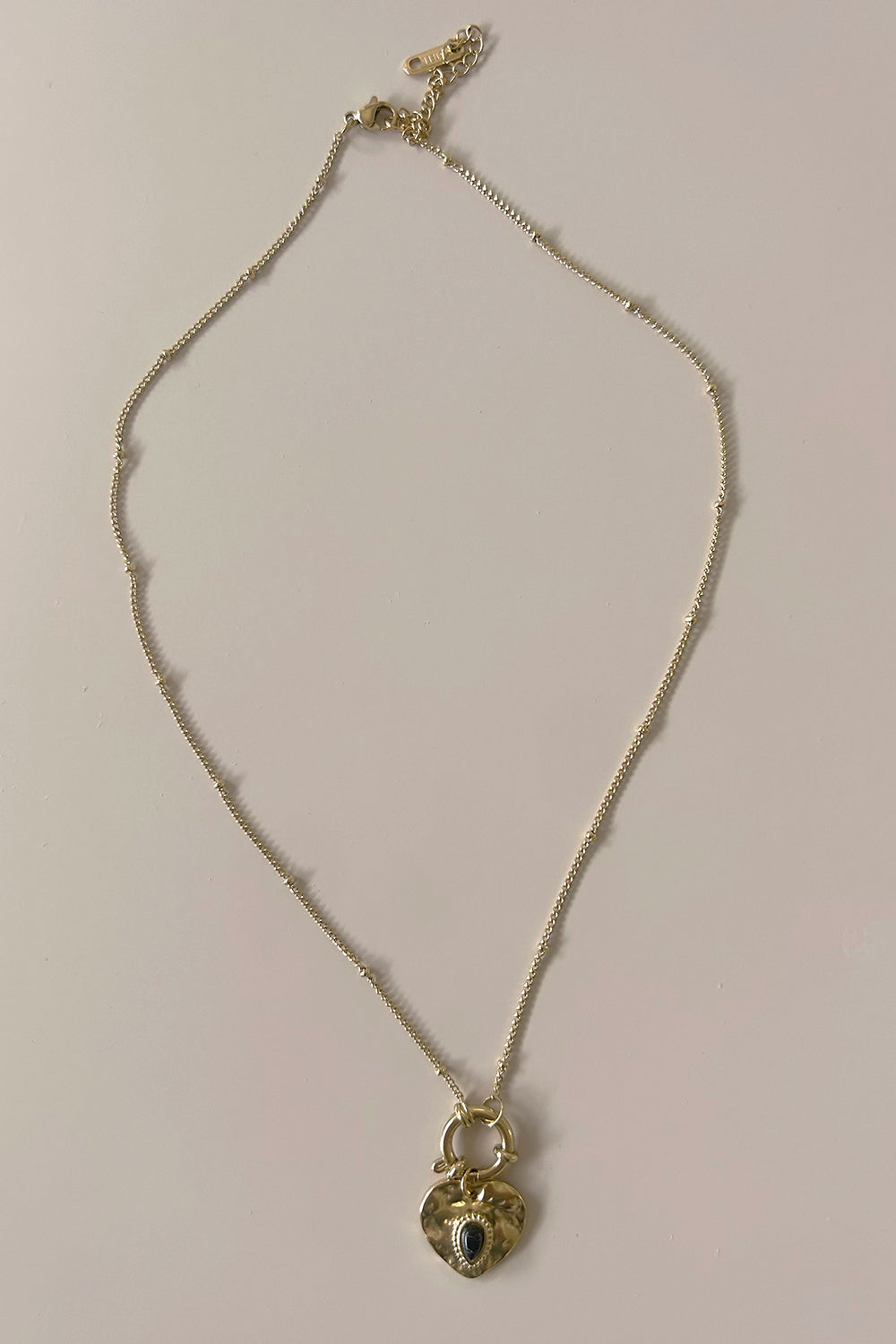 Exquisite Vintage-Style Lovelock Gold-Toned Necklace