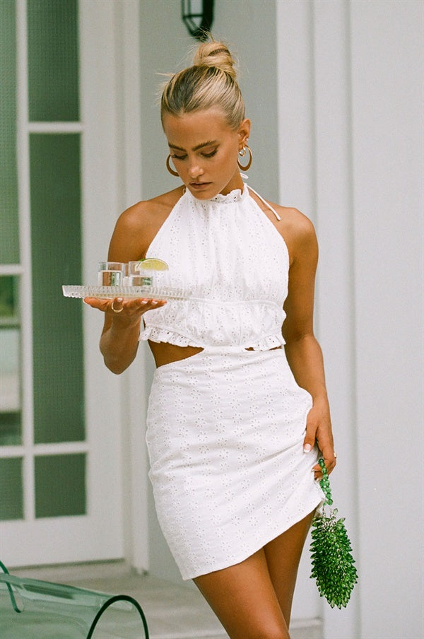 Exquisite Zambi Cotton Broiderie Backless Dress for Night Out