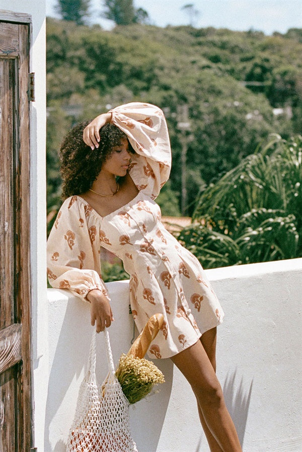 Unique Ivana Sample Dress with a Distinctive Mark