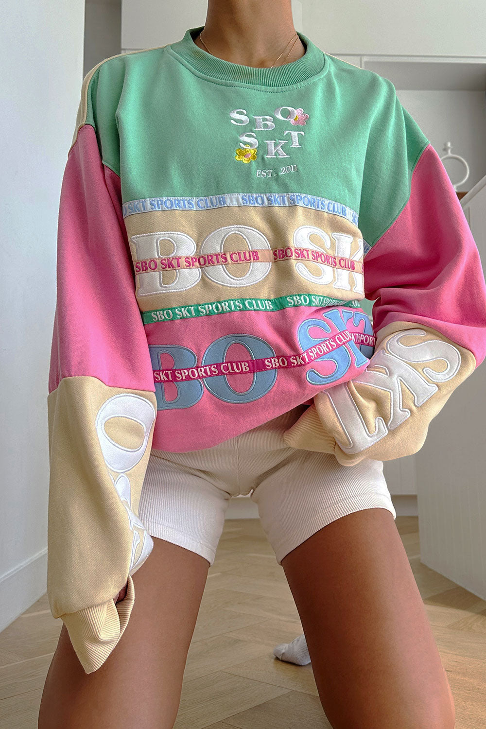 Unique Luxor Sweater - Sample with Photo - shoot Wear
