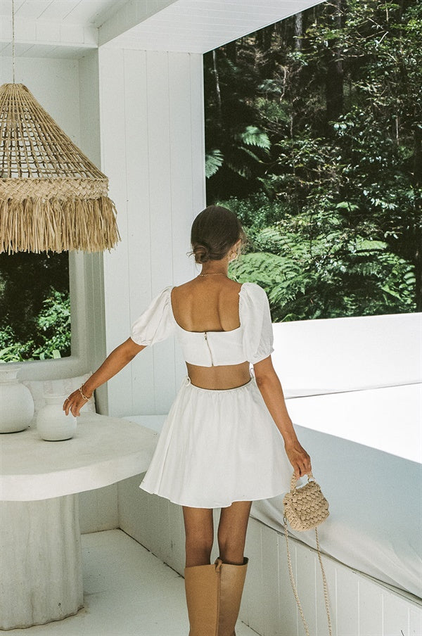 Elegant Light Cream Henri Dress with Short Puff Sleeves