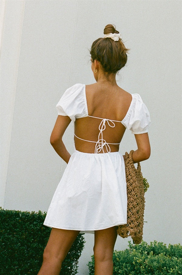 Unique White Yasmin Sample Dress with a Special Touch