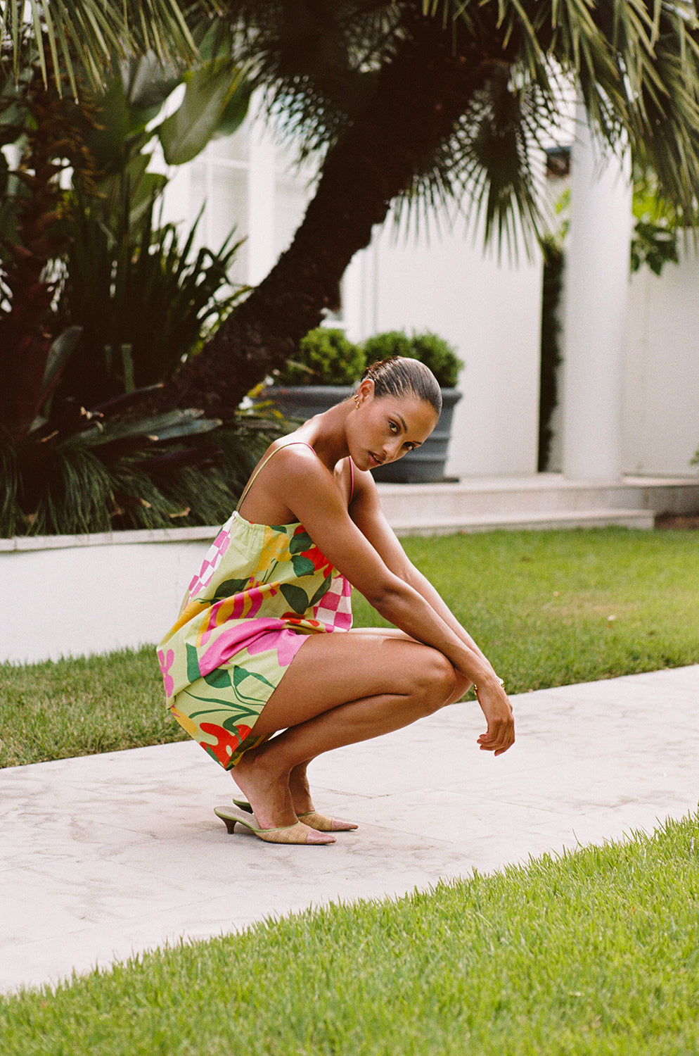 Exclusive Vaso Verde Print High - Waist Elastic Jetta Shorts