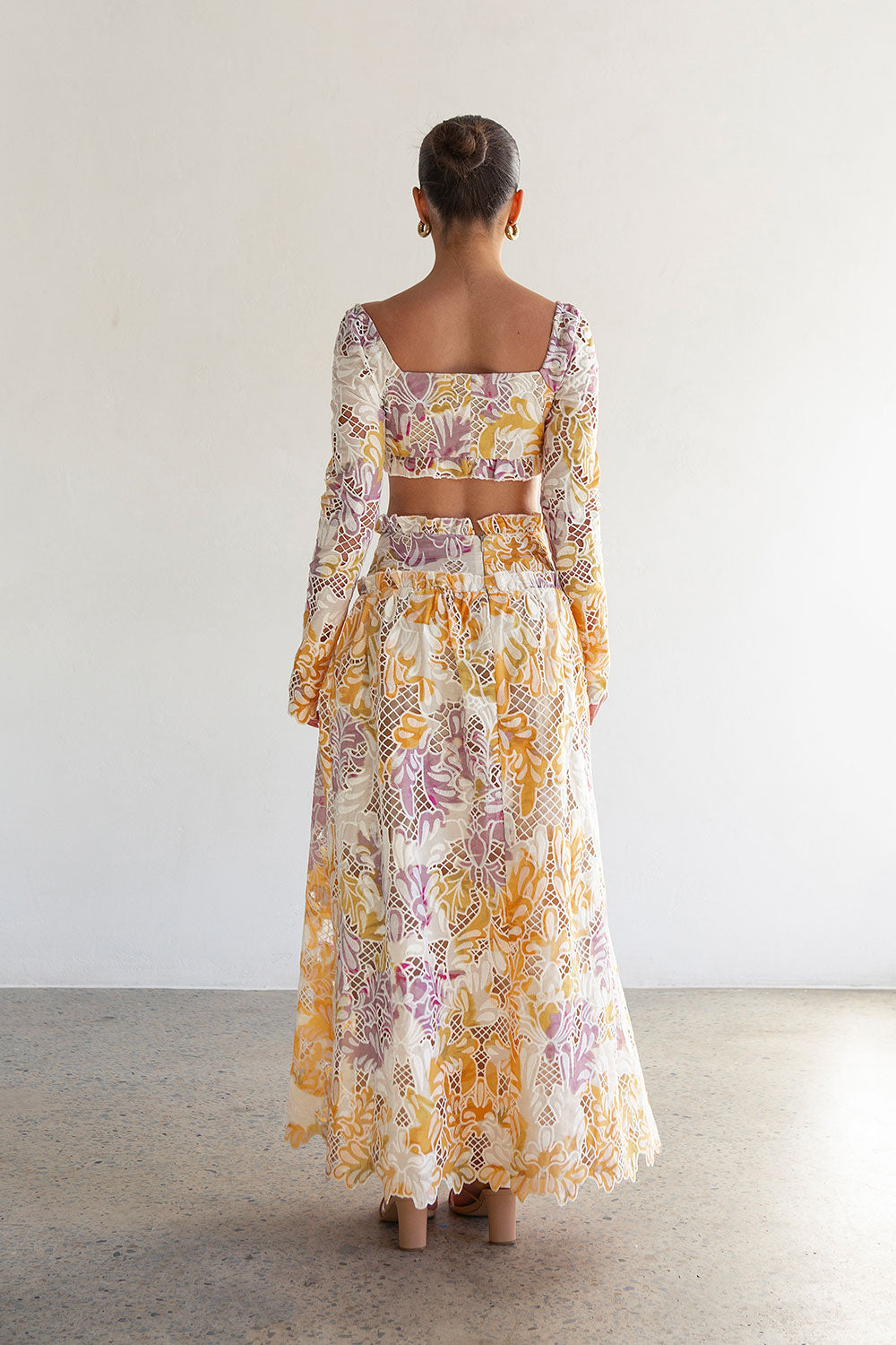 Floral Mellow Chelsea Top - A Stylish Empowering Choice
