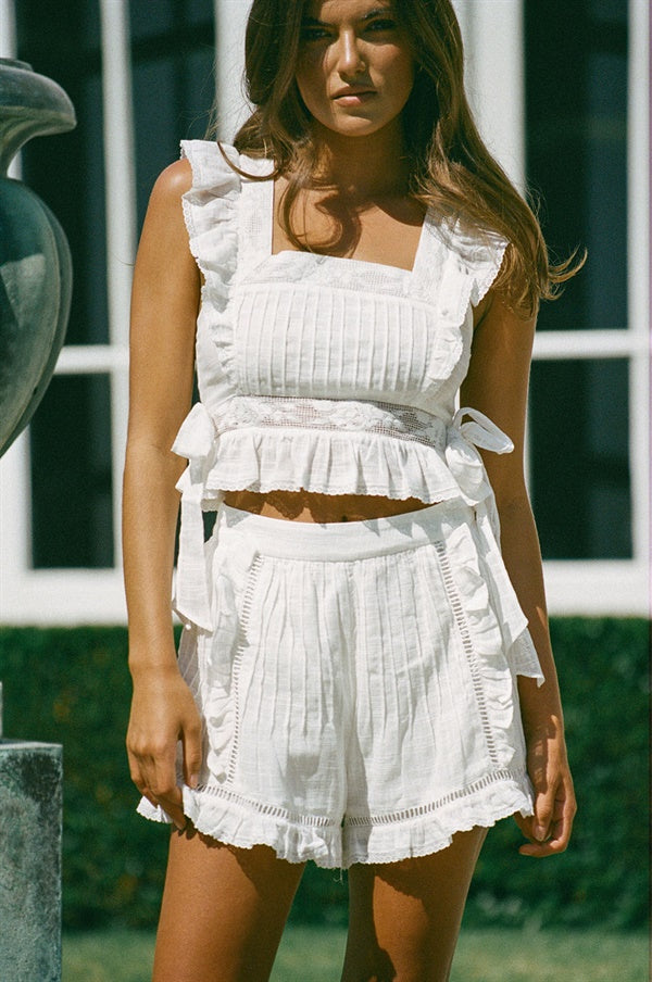 Unique Black-Threaded Sabo Nieve Top for Your Exclusive Wear