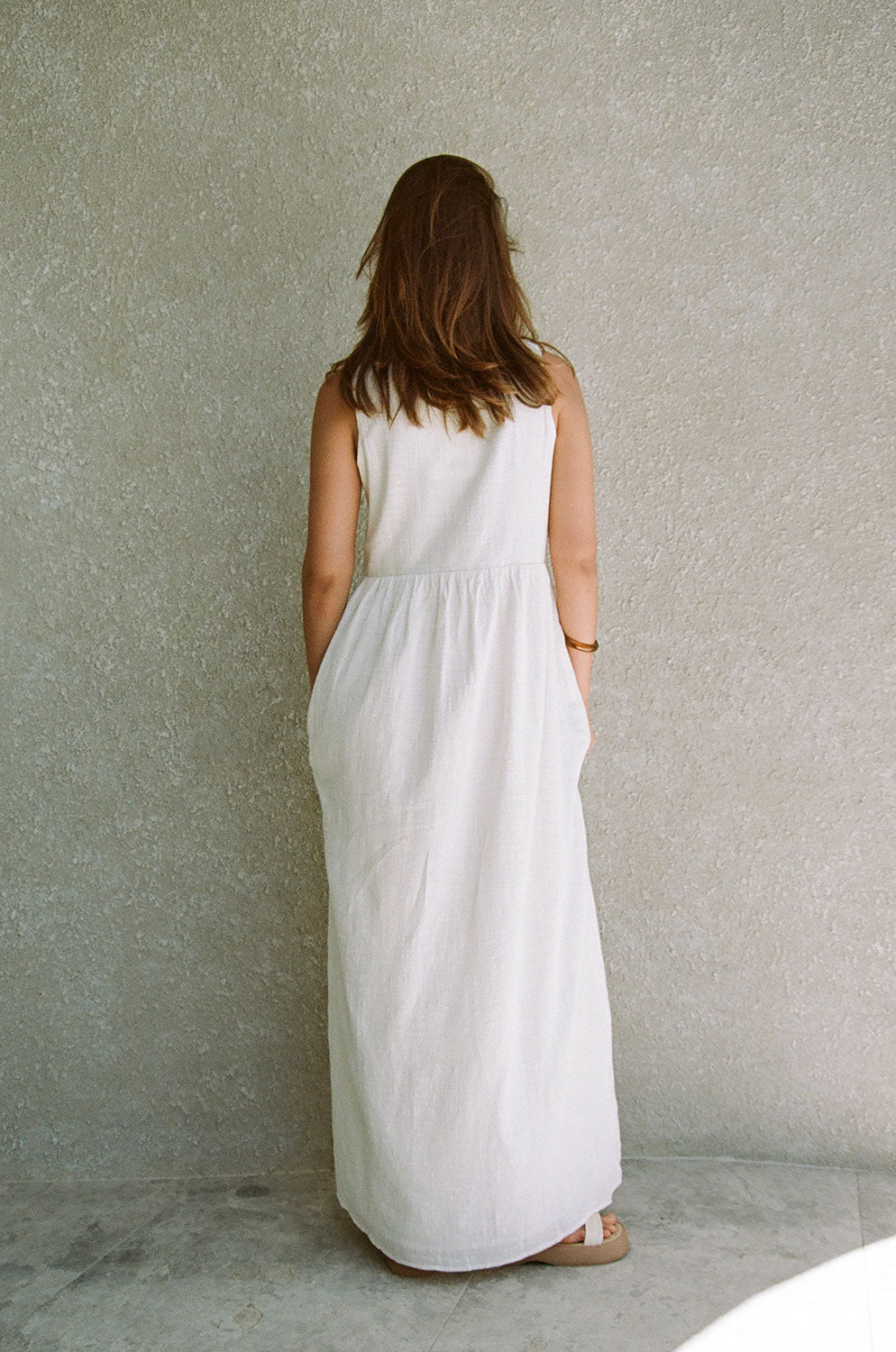 Exclusive White Hara Sample Dress - Perfect for Unique Style