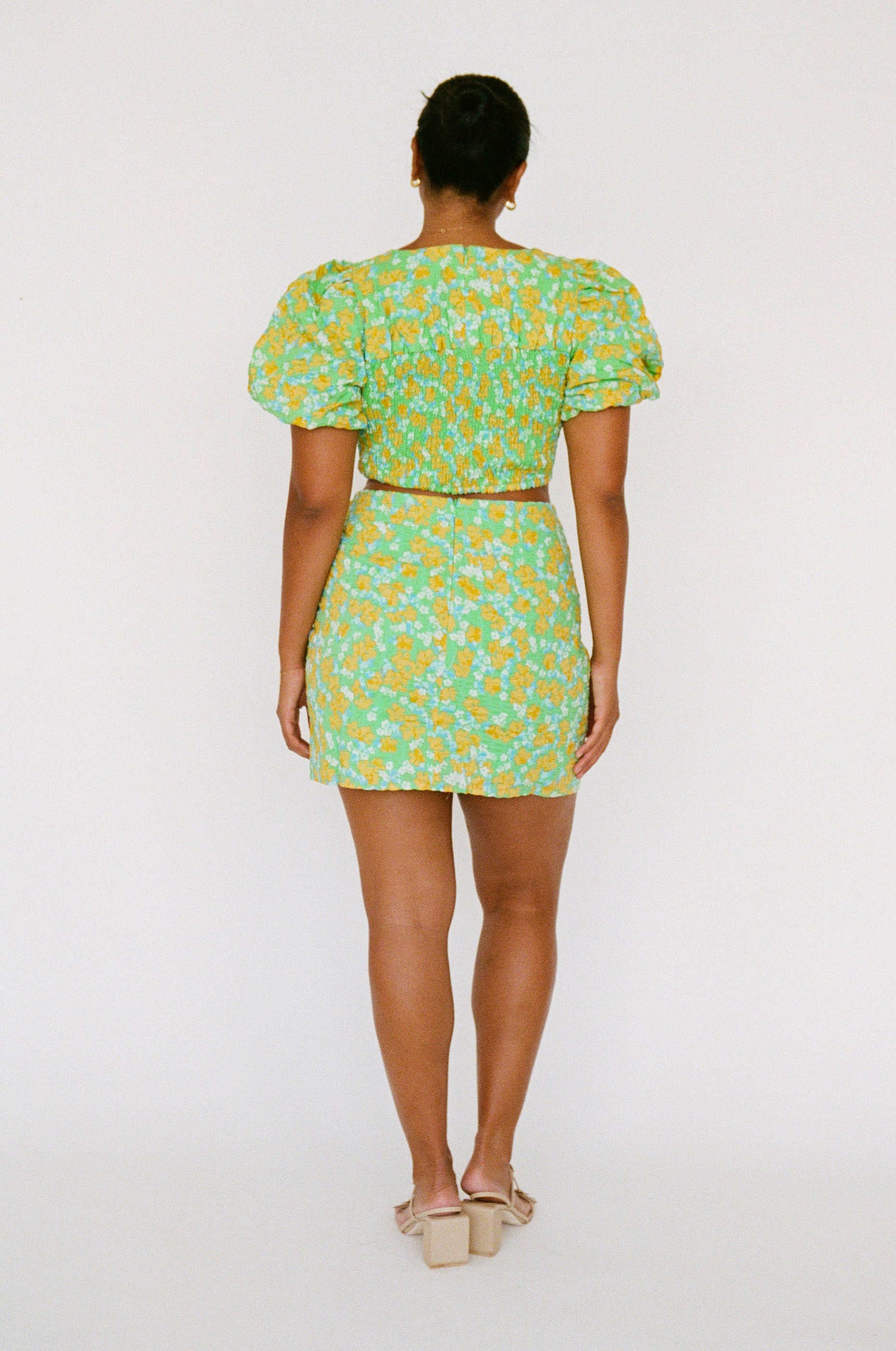 Exclusive Lyla Shirred Women's Cotton Seersucker Top with Bold Puff Sleeves