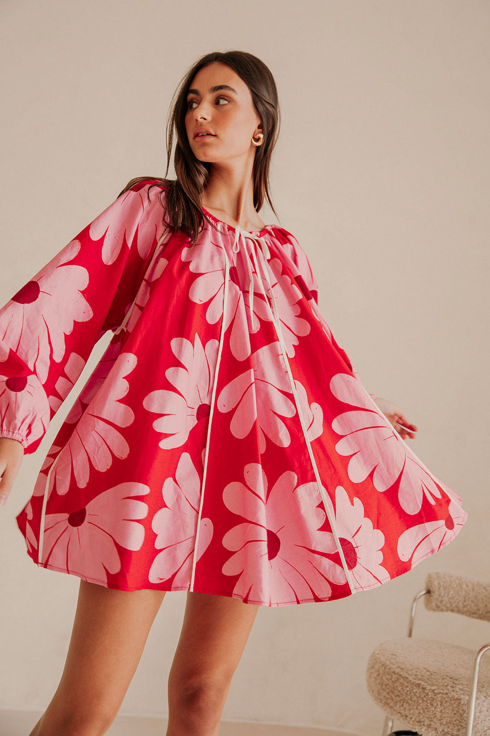 Stylish Veronica Mini Dress in Exclusive Daisy Red Print
