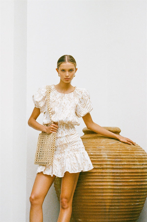 Exclusive XS Camari Linen Sample Dress for Your Unique Style