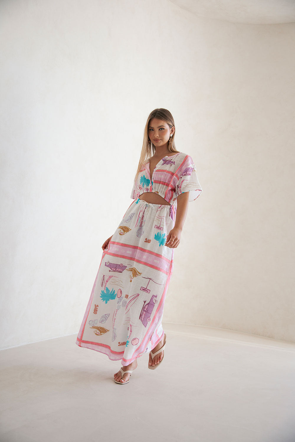 Zion Surfing Dress - A Stylish Scarf-Printed Fashion Piece