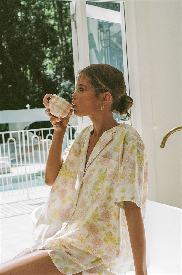 Floral Printed Siesta Pajama Set - Ideal Sleepwear for Relaxing