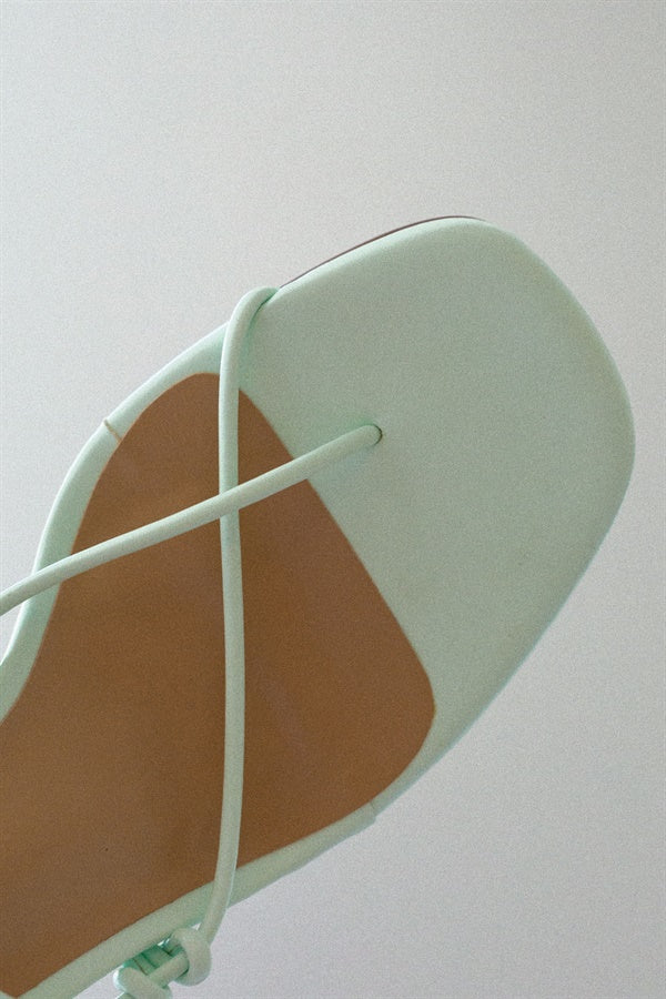 Unique Strappy Verde High - Heel Shoes with Minor Imperfections