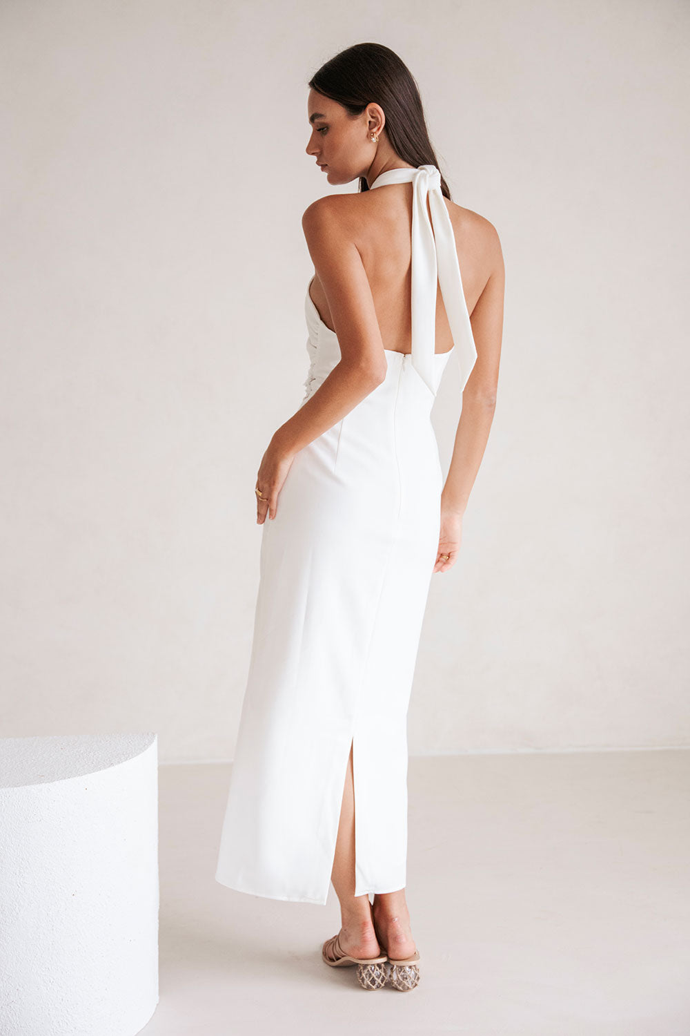 Elegant White Structured Suiting Behati Bridal Dress