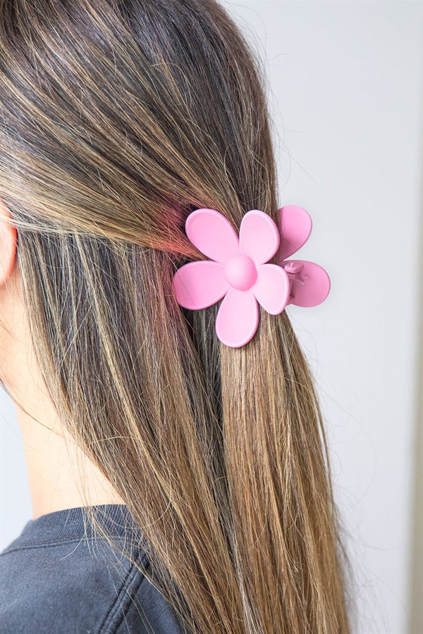Adorable Flower Claw Clip in Charming Hues for Vacation Outfits