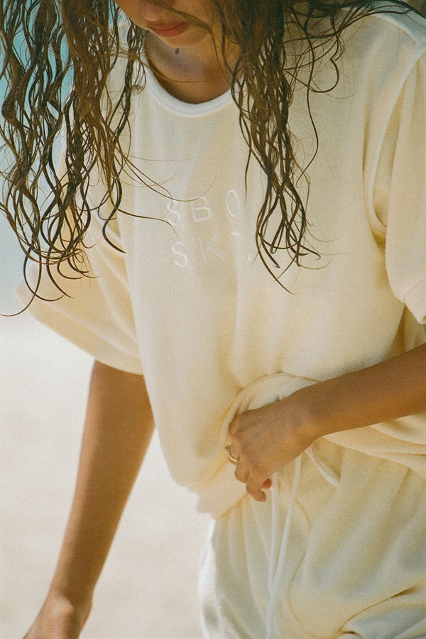 Soft Towelling Eda Top with White and Beige Piping