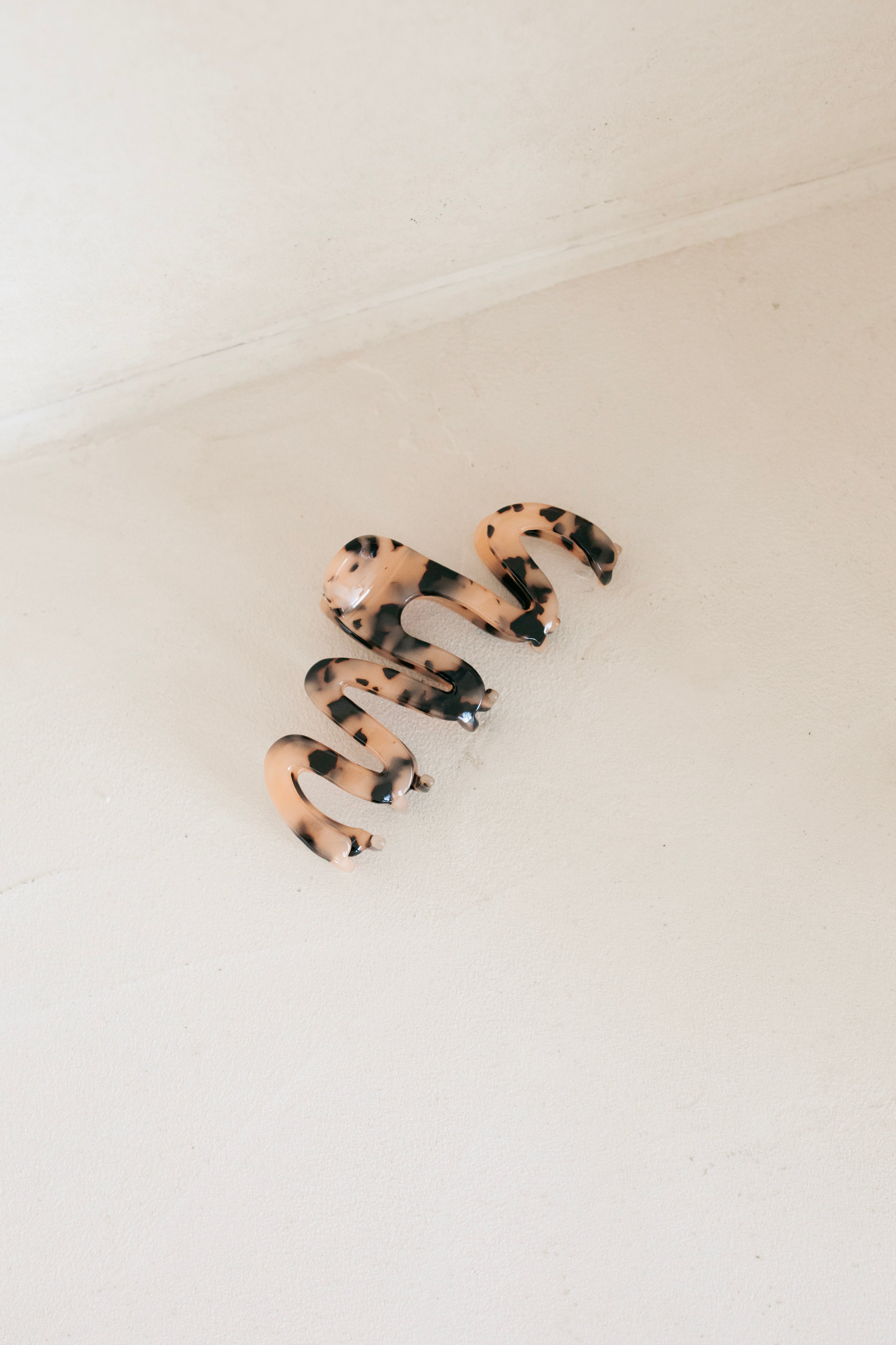 Stylish Faux Tortoise Mimi Twirl Hair Clip for Effortless Updos