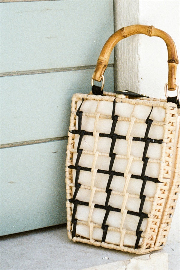 On - trend Tahiti Style Natural and Black Woven Wicker Handbag