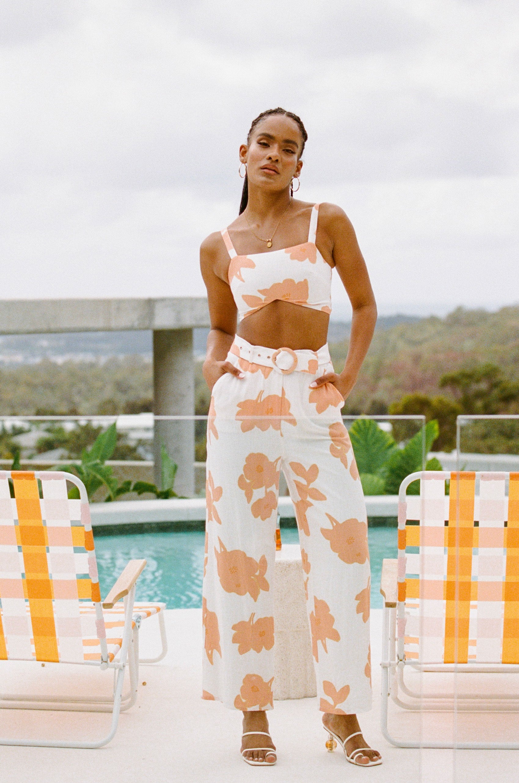 Exclusive Floret Print Viscose Hakura Retro-Inspired Top
