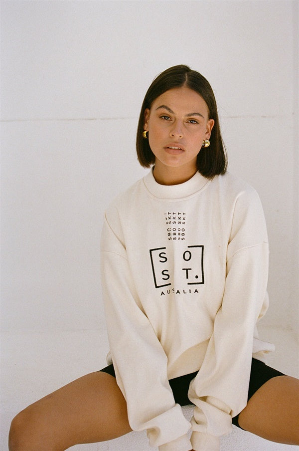 Unique Raffy Sweater - One - of - a - Kind Sample for Your Wardrobe