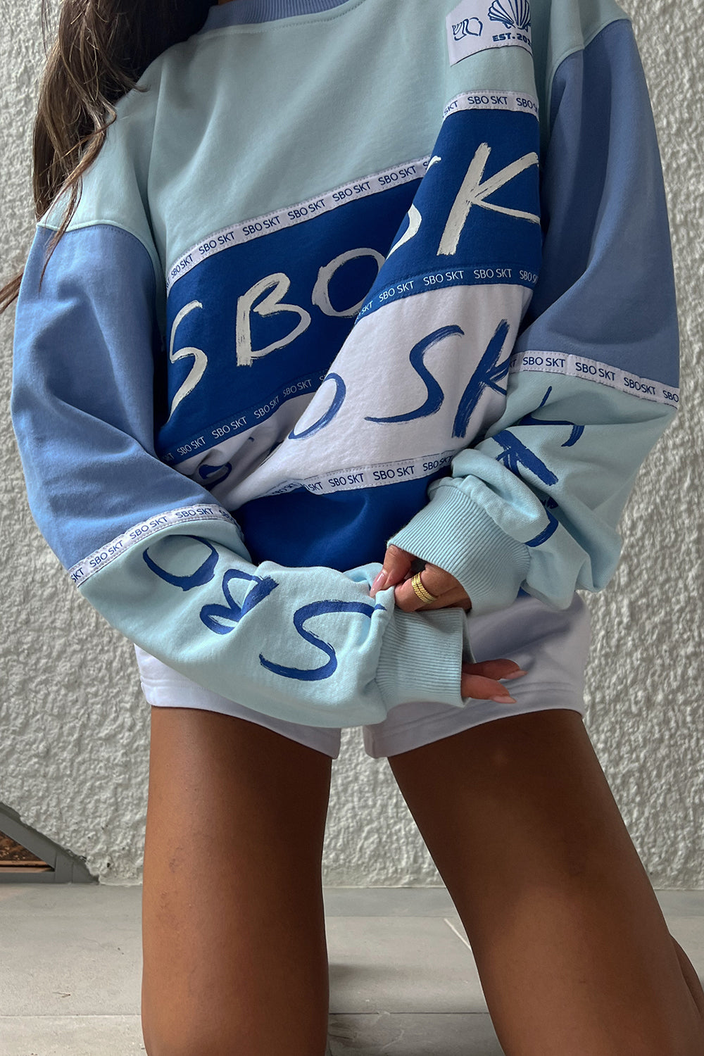 Unique Oversized Vintage Eclipse Sweater in Blue and White