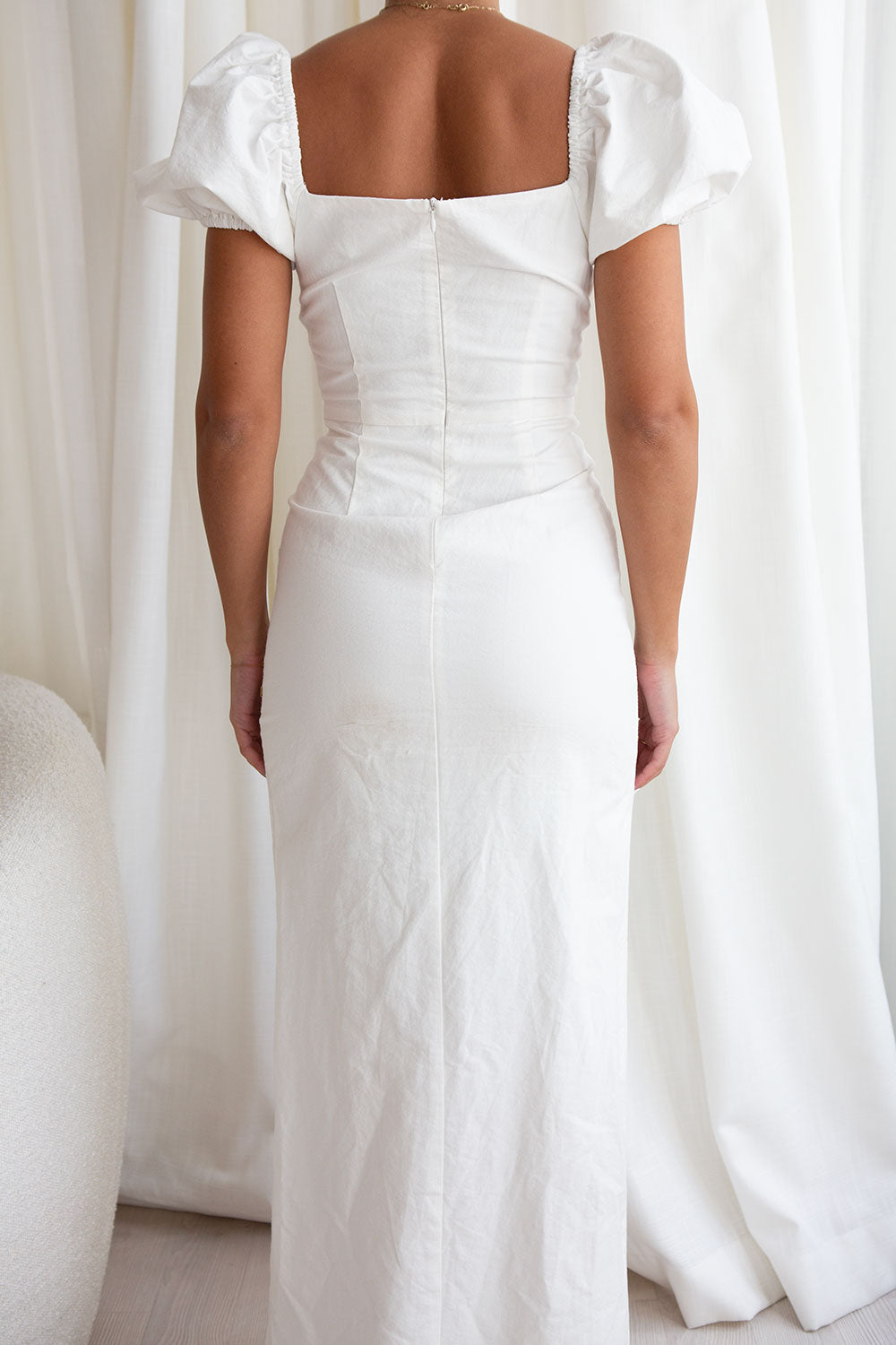 Exquisite Neyla Buttoned Midi-length Bridal Dress