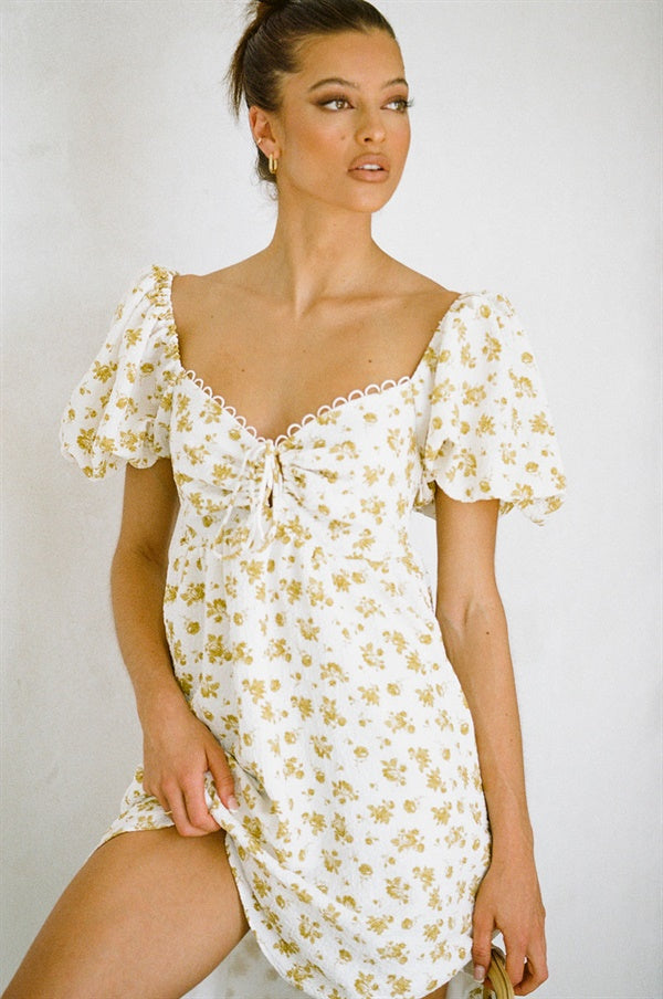 Charming Textured Lightweight Floral Sandi Babydoll Dress