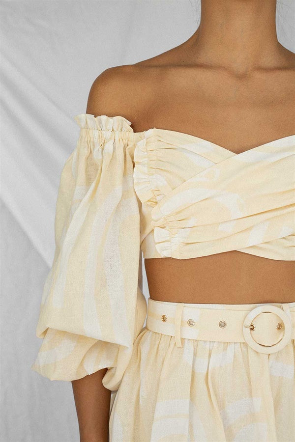 Elegant Backless Cream Zoe Women's Top with Print and Ruffle Details