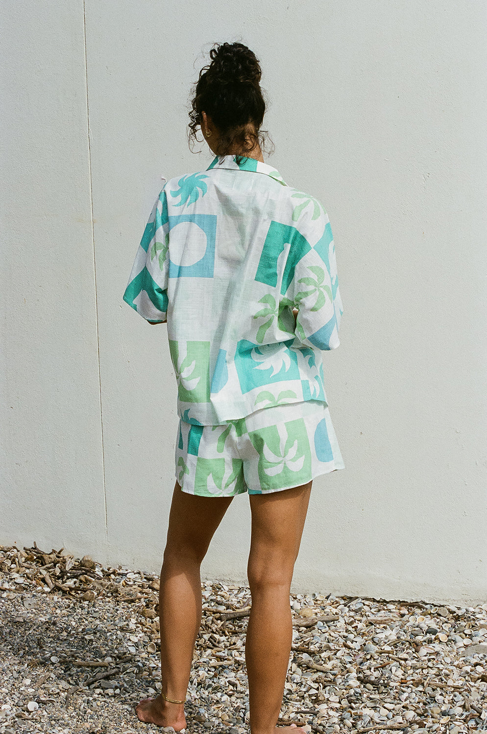 Stylish Seona Women's Top in Palm Tile Breeze Pattern