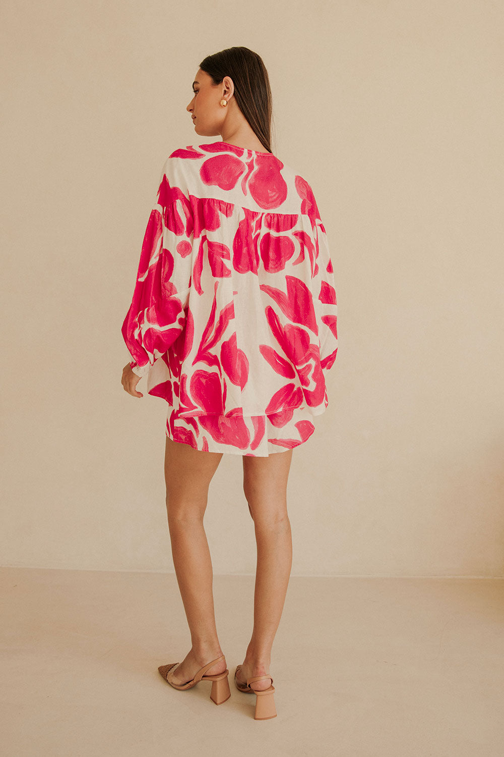 Elegant Ada Floral Mina Shorts for Relaxed Vacations