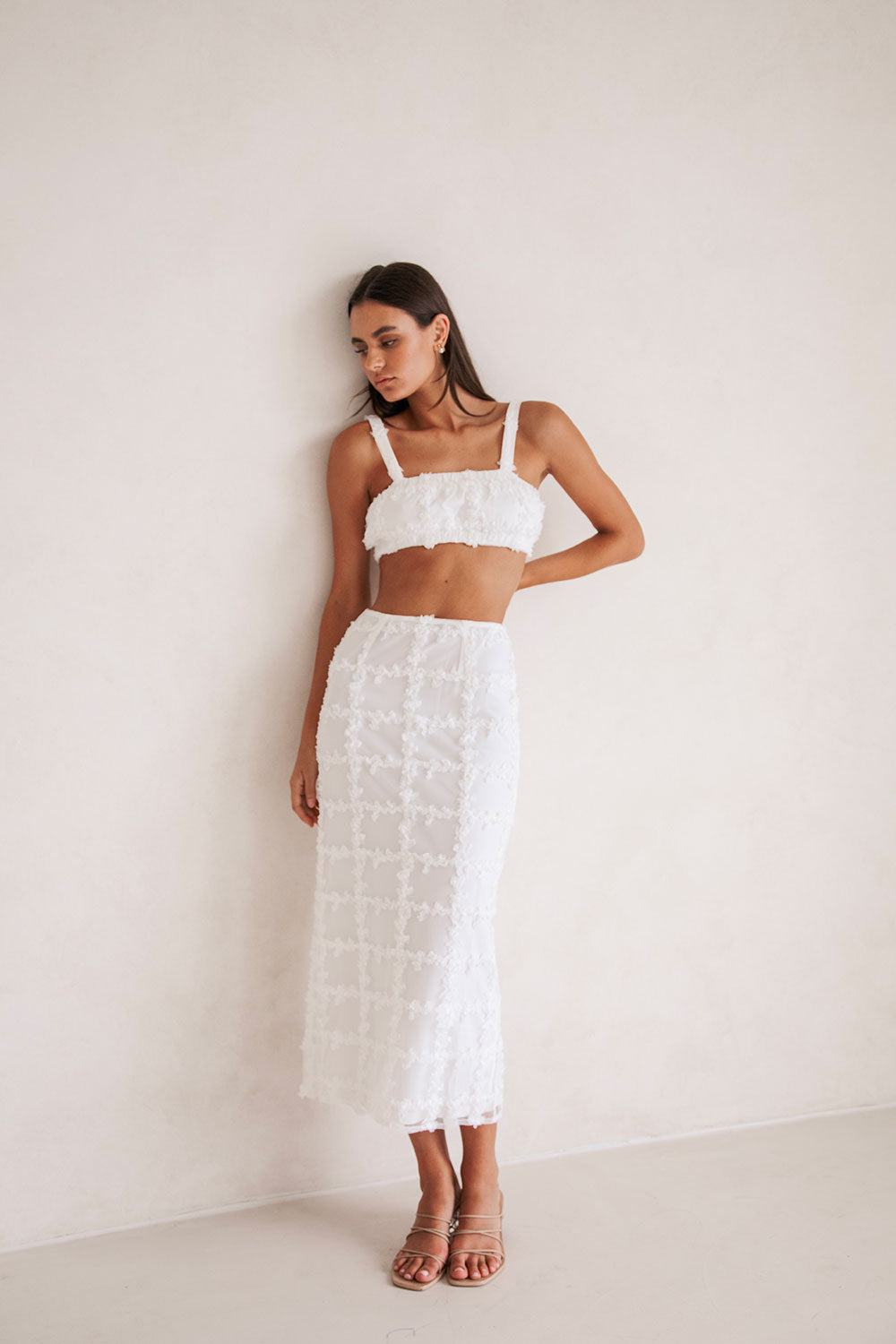 SABO LUXE Bridal-inspired White Ruffle Mesh High Waisted Midi Dame Skirt