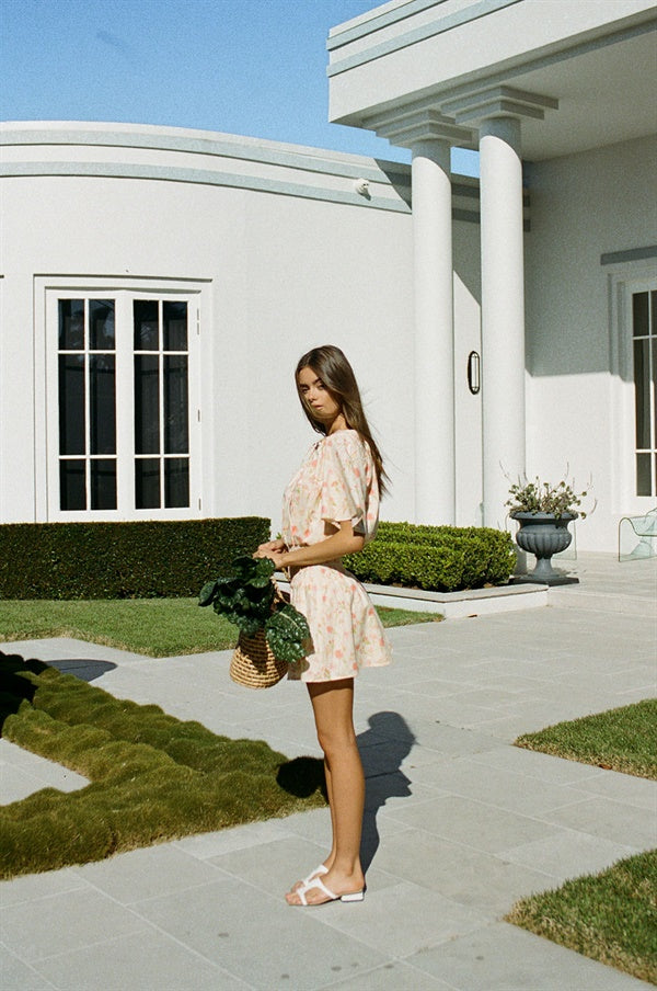 Exquisite Oria Floral Dress - Perfect XS Sample for Fashion Lovers