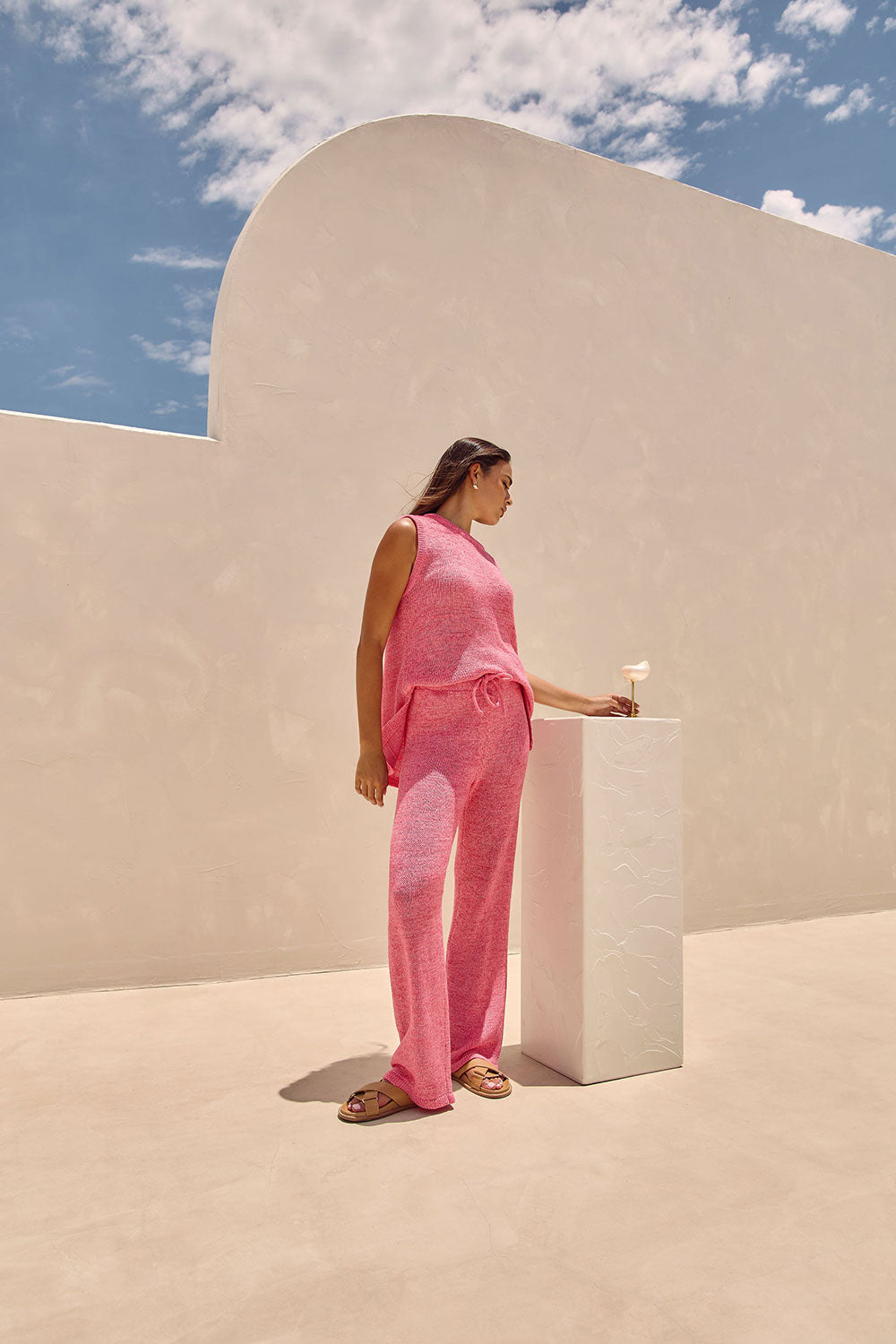 Sleek Louka Rose Top for a Stylish and Comfortable Look