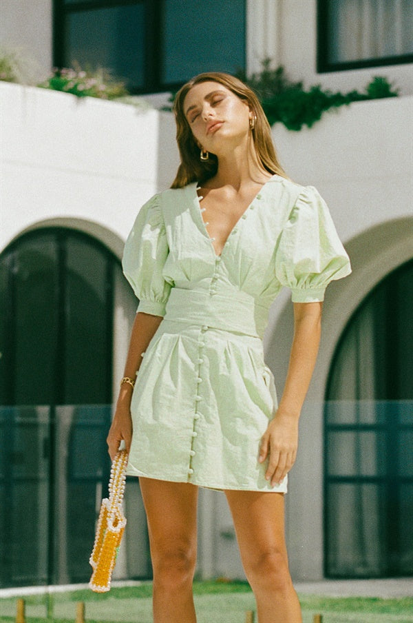 Stunning Green Kori Sample Dress for Fashion Lovers