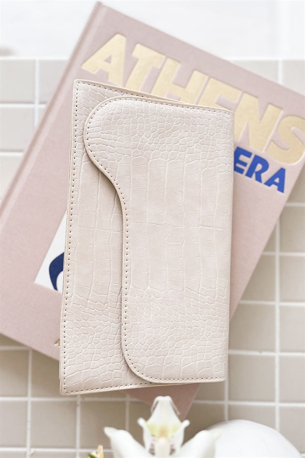 Adorable Ivory Tatti Bag with Versatile Straps