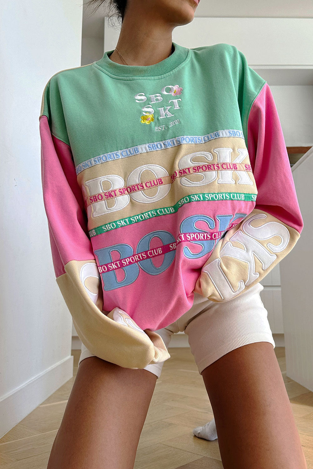Unique Luxor Sweater - Sample with Photo - shoot Wear
