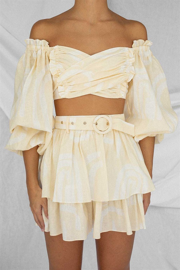 Elegant Backless Cream Zoe Women's Top with Print and Ruffle Details