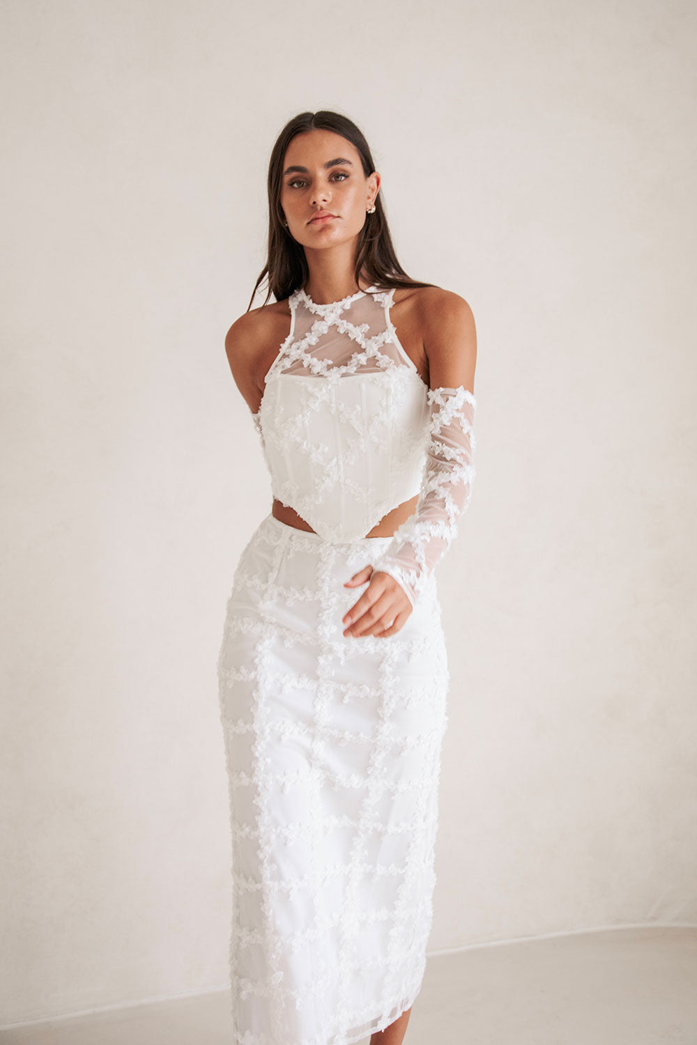Exquisite White Kaluha Ruffled Mesh Top for Special Occasions