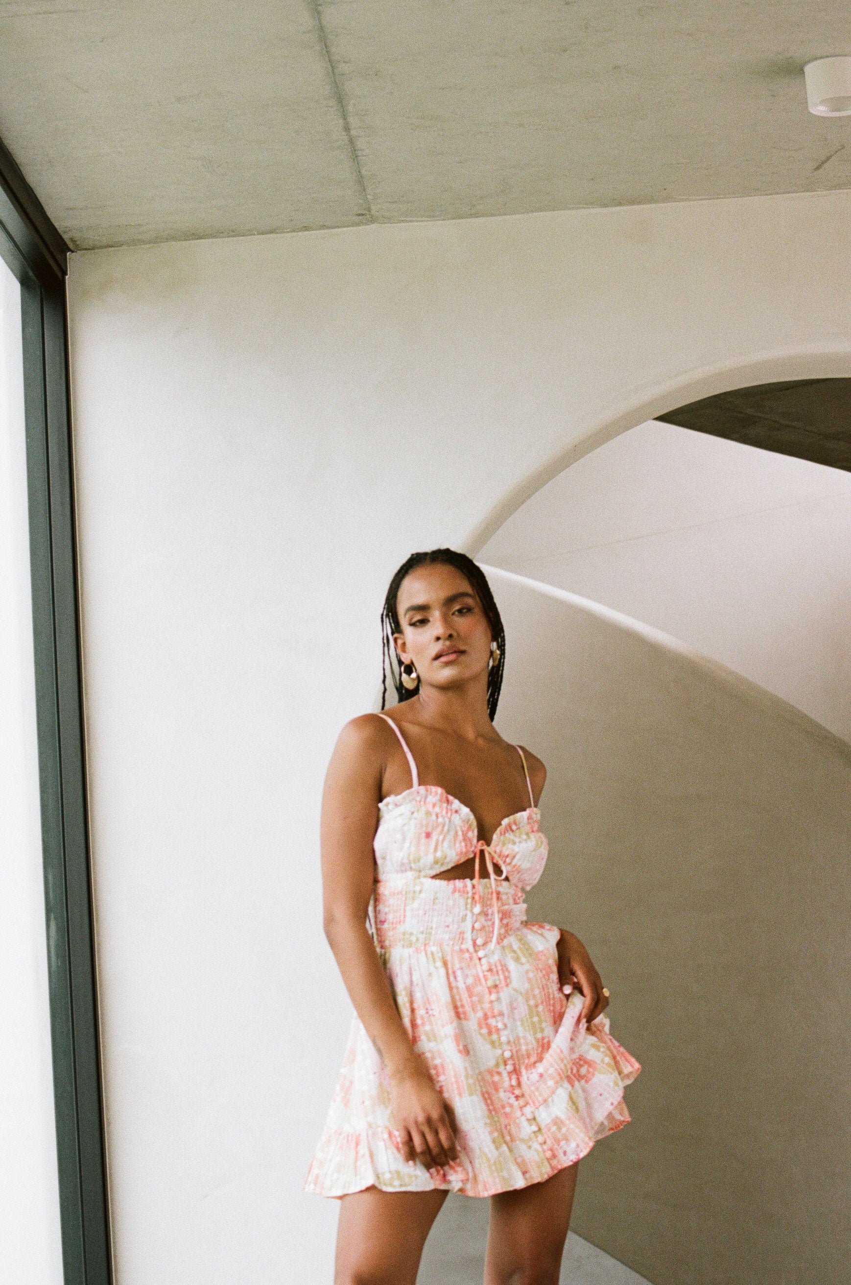 Exquisite Karolina Shirred Women's Dress with Anemone Floral Print