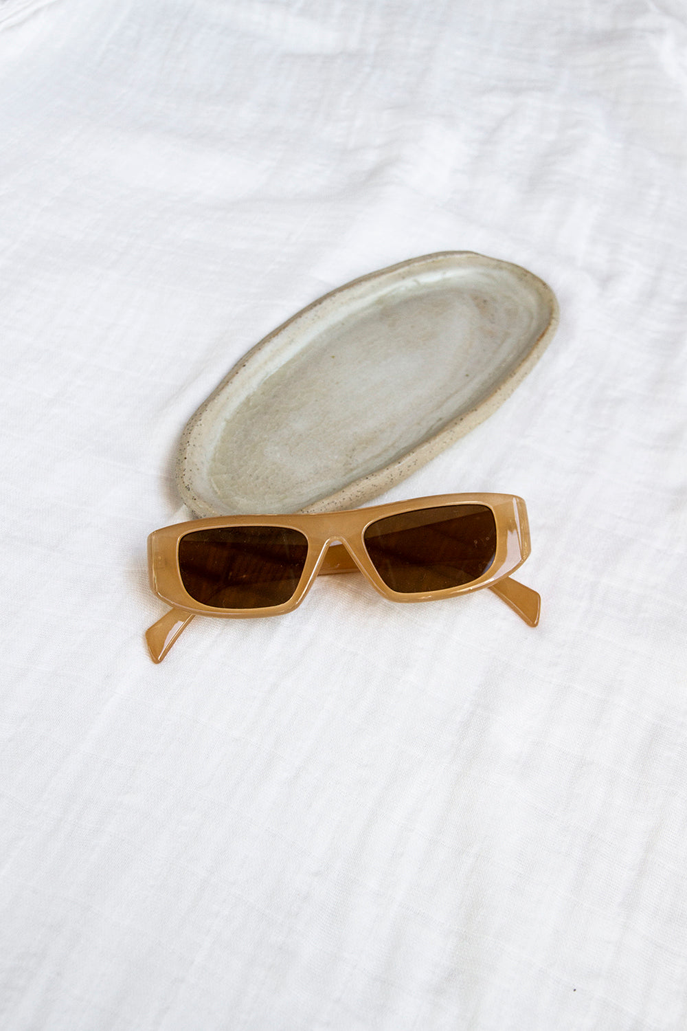 Stylish Matisse Brand Summer Sunglasses with Bold Design