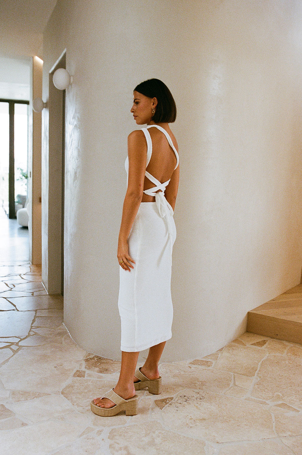 Exclusive White Waffle Fabric One-Shoulder Backless Carolina Midi Dress