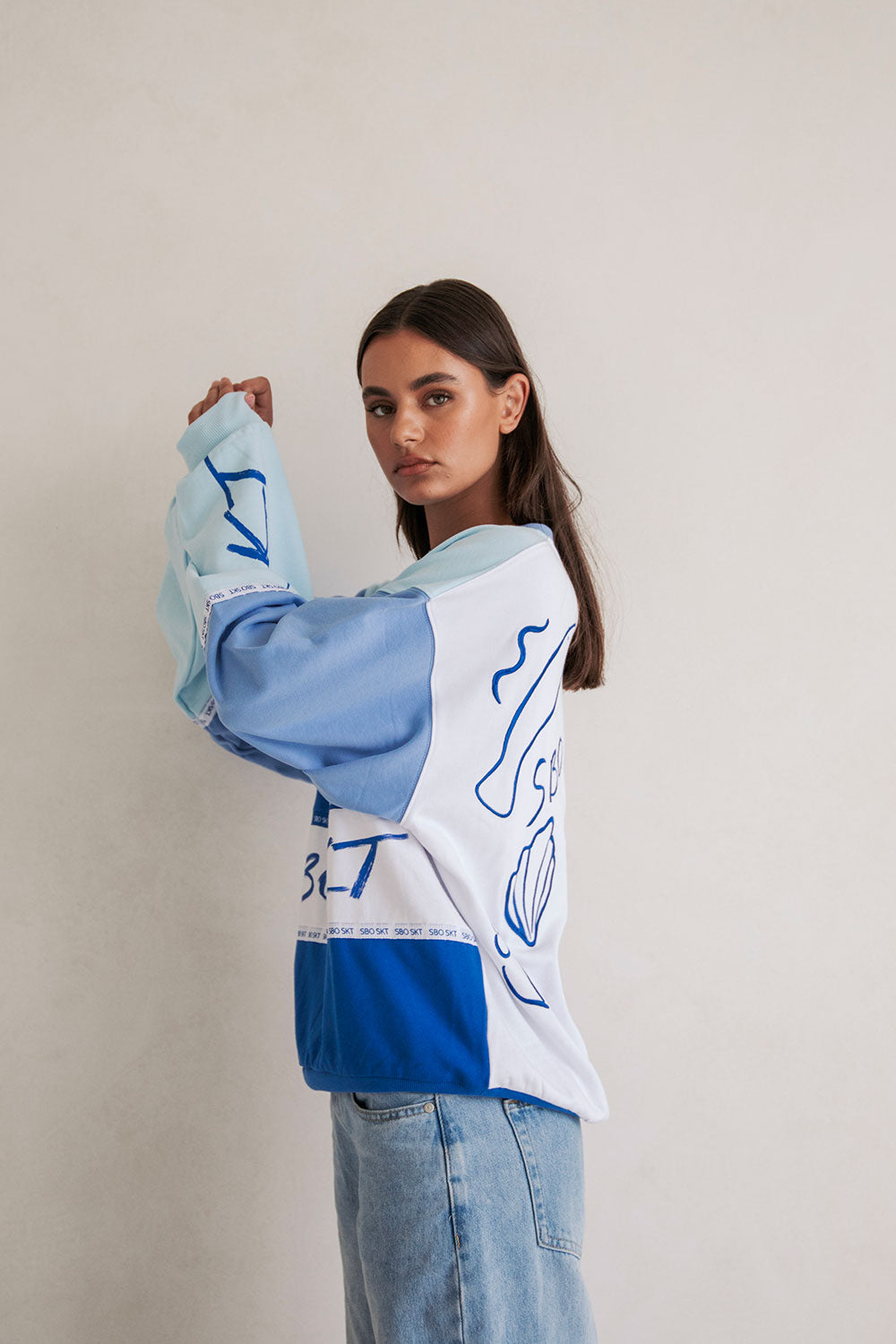 Unique Oversized Vintage Eclipse Sweater in Blue and White