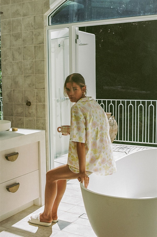 Floral Printed Siesta Pajama Set - Ideal Sleepwear for Relaxing