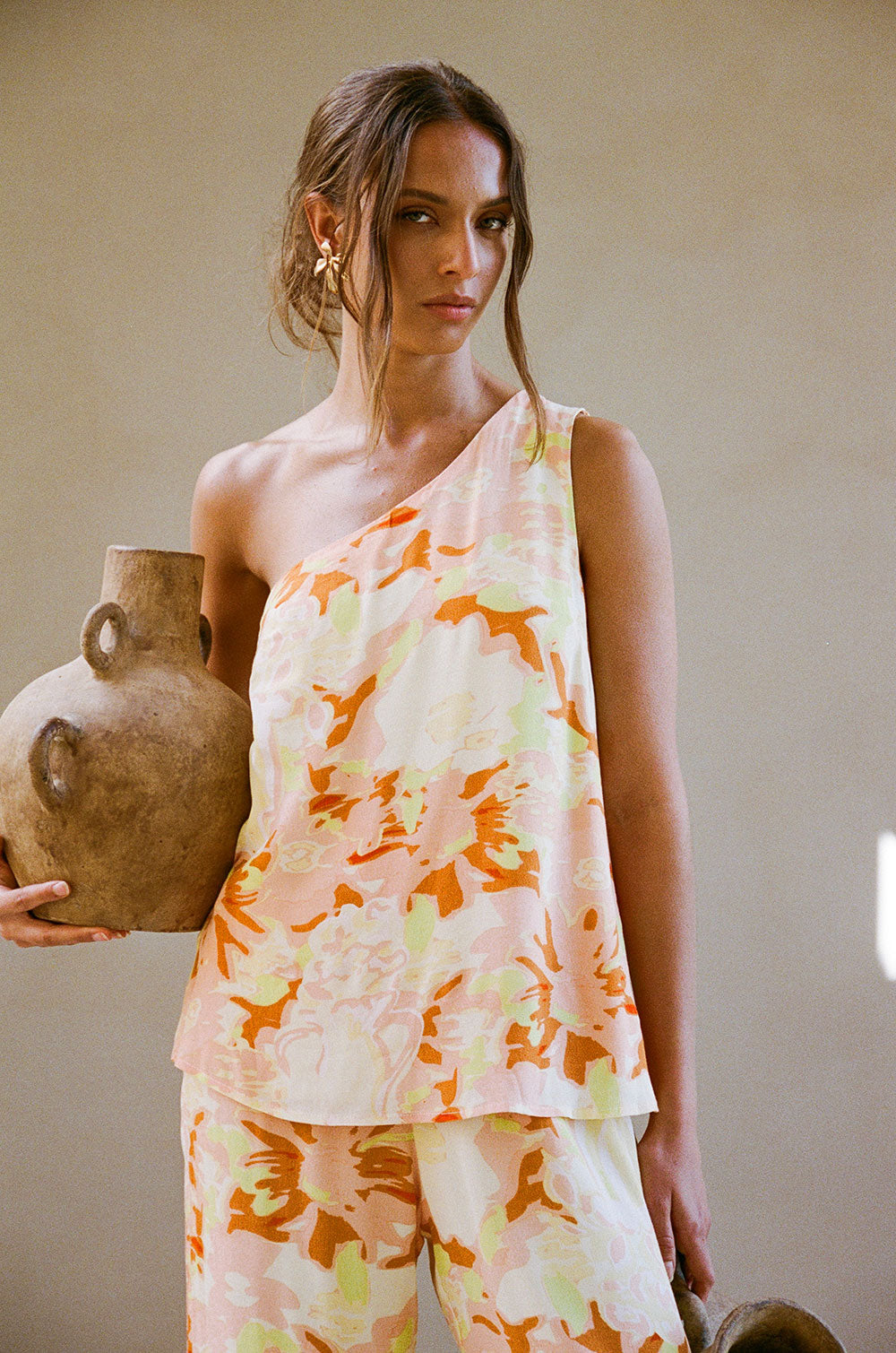 Women's Fashionable One - Shoulder Parlour Top with Motion Floral Print