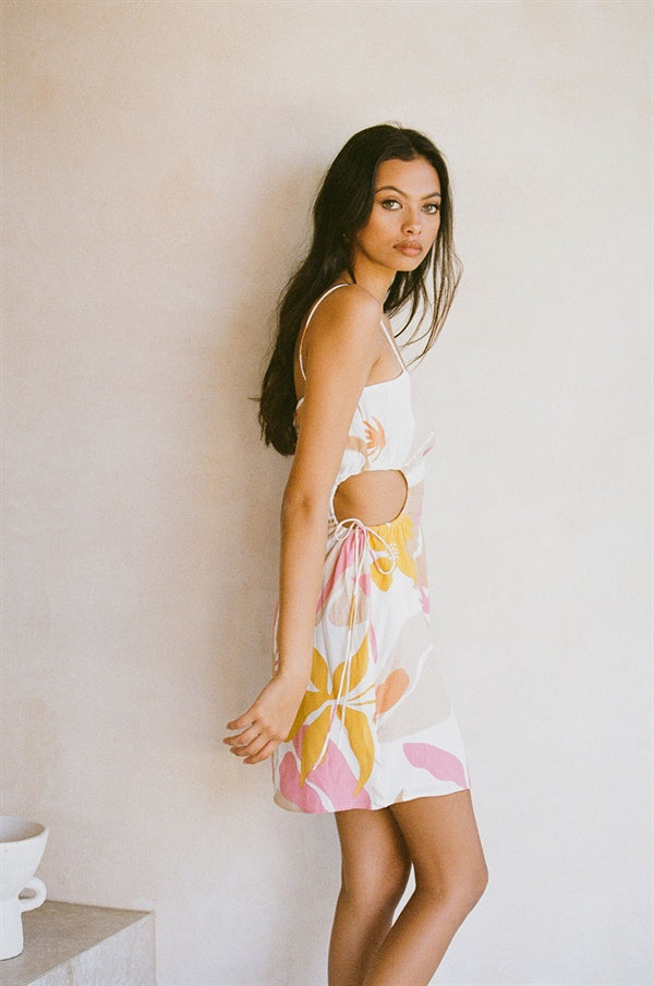 Exquisite Dria Cutout Dress with Exclusive Floral Sunset Print