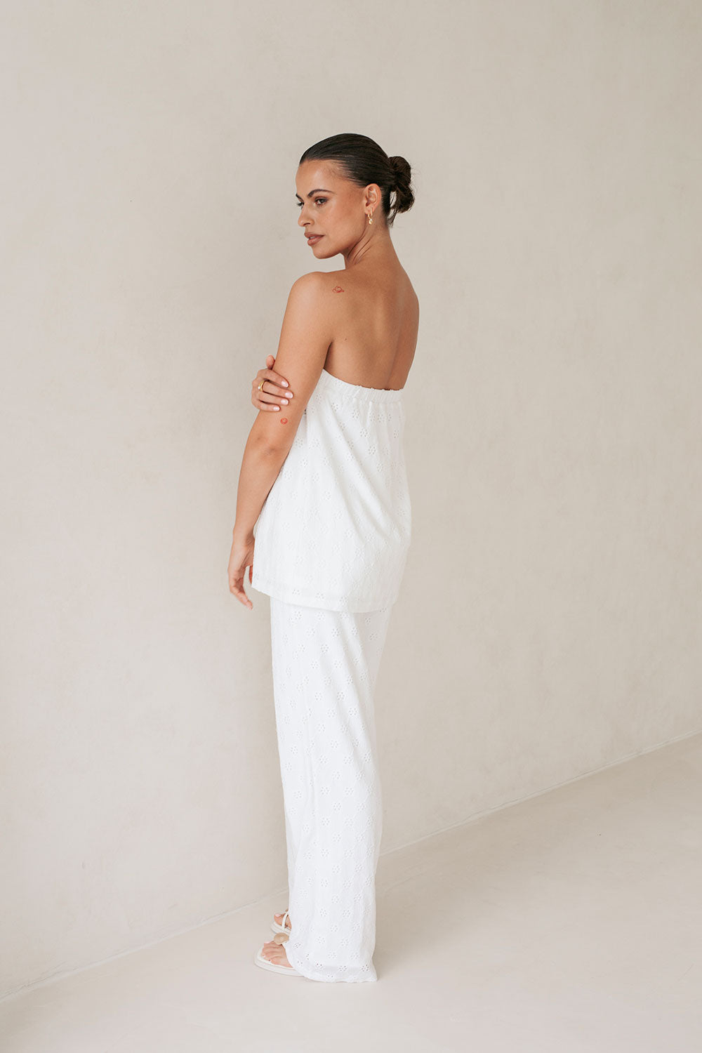 White Ellira Women's Fashionable Strapless Top