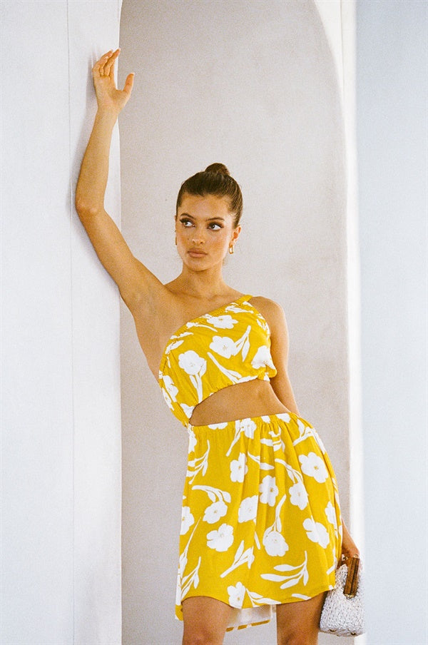 Exquisite Yellow Paraiso Print Rome Vacation Dress